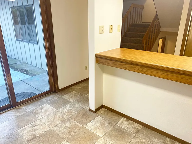 4PLEX-1911 Carol Dr — Photo 10