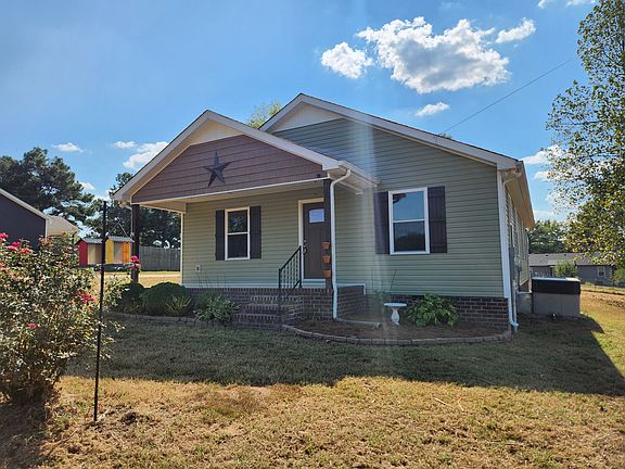 2nd image of 101 Alexander Springs Rd