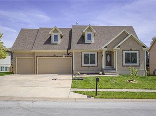 901 Englewood Dr, Kearney, MO 64060