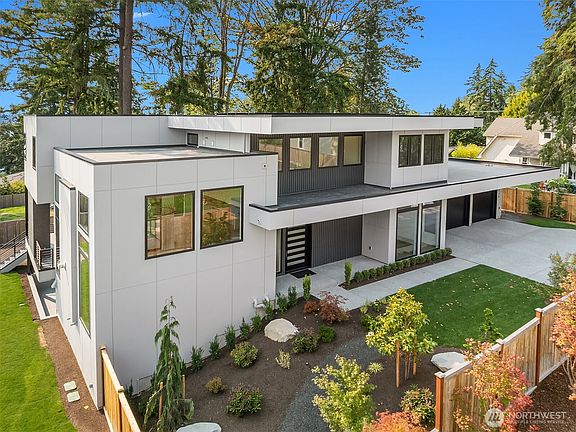 4th image of 4715 86th Avenue SE