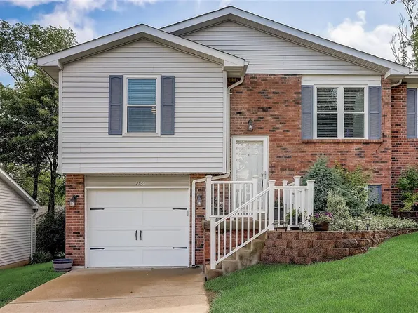 2131 Berrywood Ct, Arnold, MO 63010