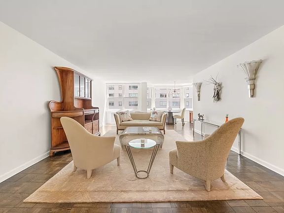 2nd image of 176 E 71st St APT 7E