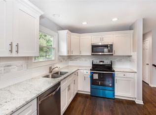 8041 NE San Rafael Dr, Kansas City, MO 64119
