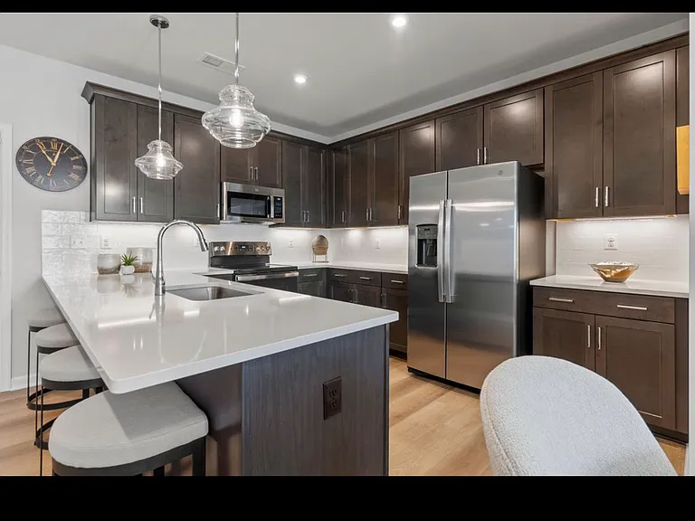 9273 Magellan Pkwy #A — Photo 3
