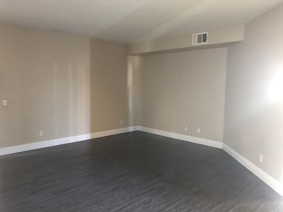 2nd image of 12400 Honeybear Ln