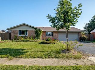 6868 Laurelview Dr, Dayton, OH 45424