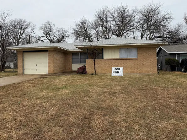 521 Pershing Dr, Denton, TX 76209