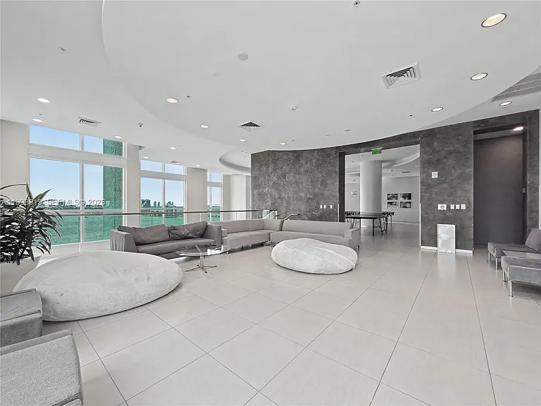 1900 N Bayshore Dr #3811 — Photo 26