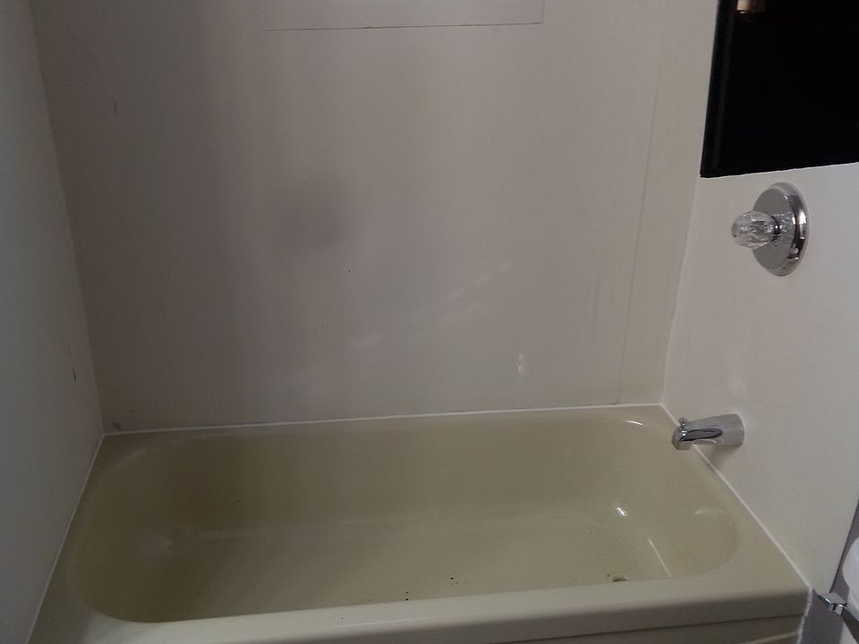 2nd image of 1945 S Schuyler Ave #5