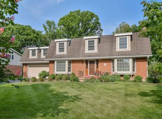 410 Meadowrue Ln, Batavia, IL 60510