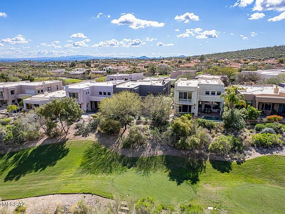 2nd image of 6212 N Ventana View Pl