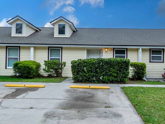 2nd image of 1286 Montecello Dr APT B