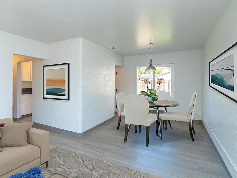 1258 Rosemary Ln — Photo 2
