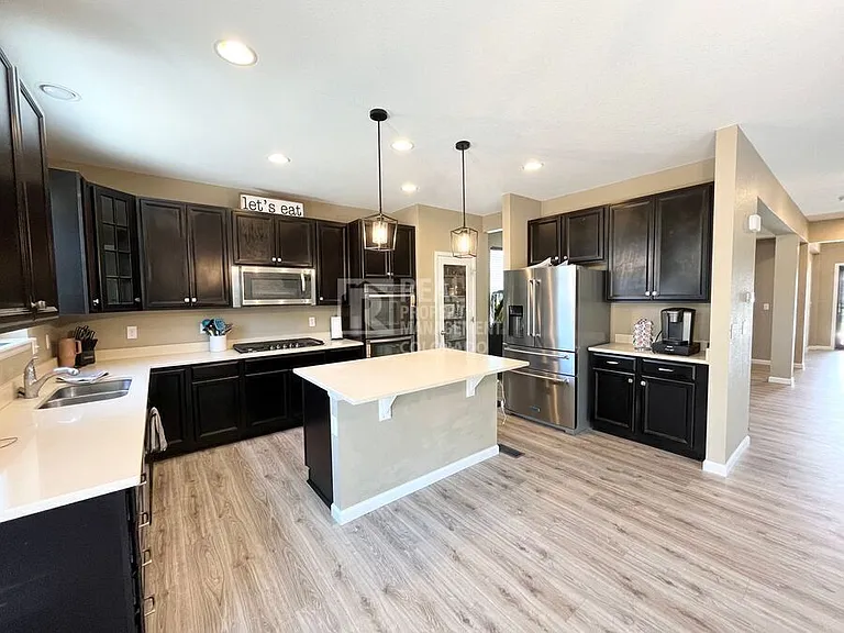 312 Cade St — Photo 17