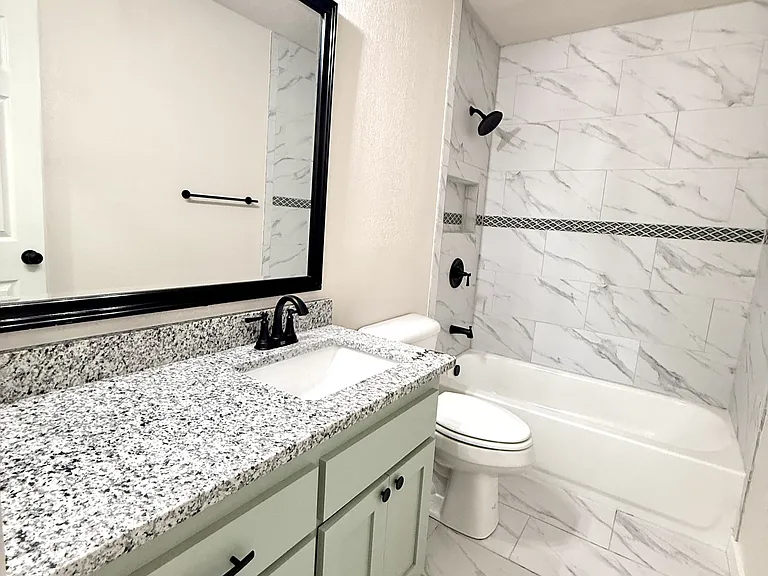 723 Roff St NE — Photo 24