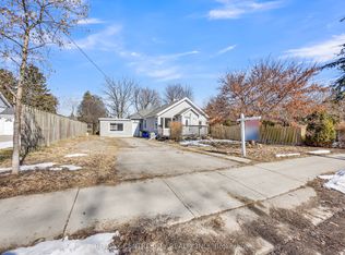 78 Langarth St W, London, ON N6J 1P4