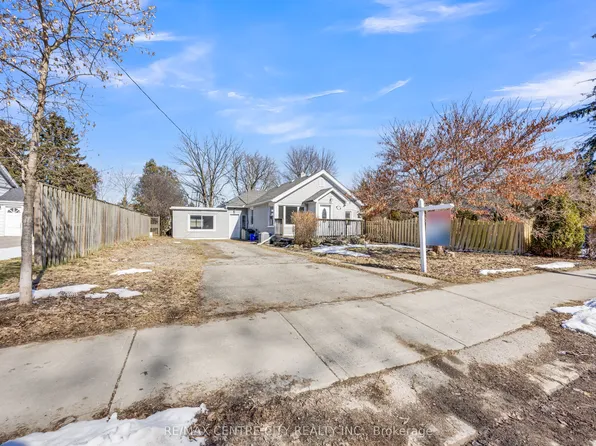 78 Langarth St W, London, ON N6J 1P4