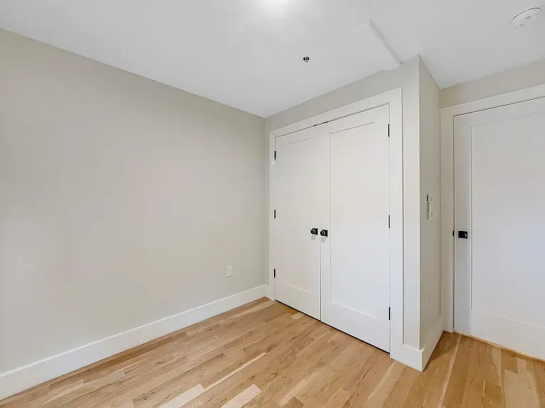 586 Quincy St #1A — Photo 23