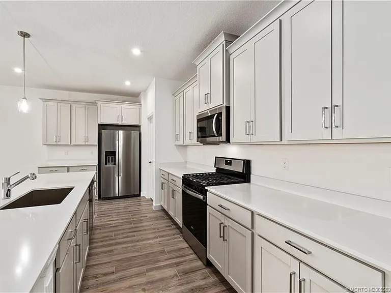 14143 SW Safi Ter — Photo 11