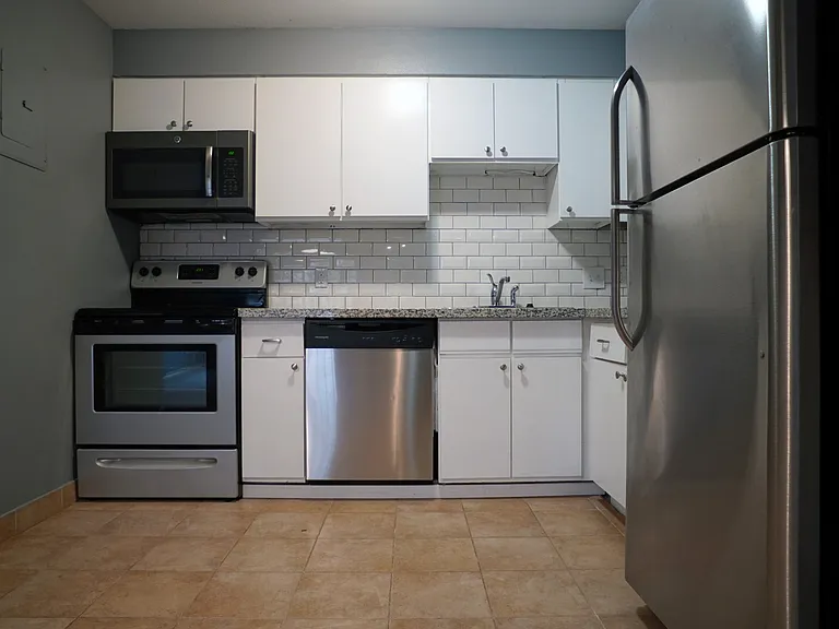 2575 S Syracuse Way #E205 — Photo 6