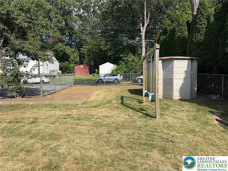2548 28th St SW — Photo 29