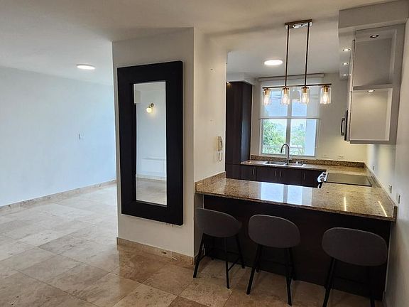 5th image of Cond Ridge Top Luxury 720 Avenue San Ignacio APT 1350