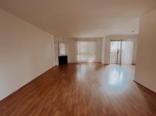 10619 Landale St APT 101, Toluca Lake, CA 91602