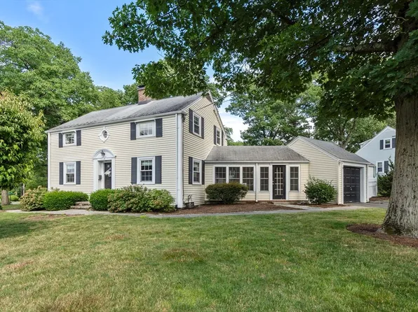 24 Hickory Cliff Rd, Newton, MA 02464