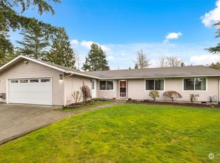 935 S 240th Pl, Des Moines, WA 98198