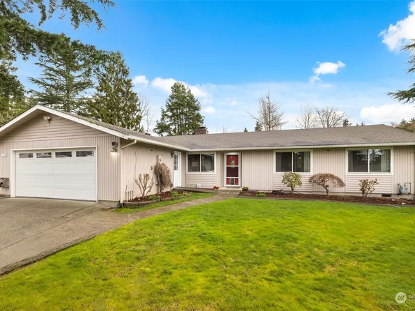935 S 240th Place, Des Moines, WA 98198