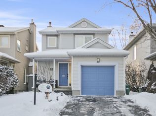 52 Peacock Cres, Ottawa, ON K2J 3P7