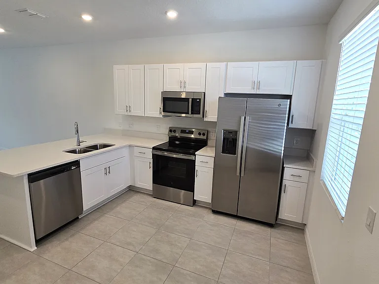 2878 Skyline Loop — Photo 7
