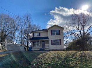 1710 McKnight St, Humboldt, TN 38343