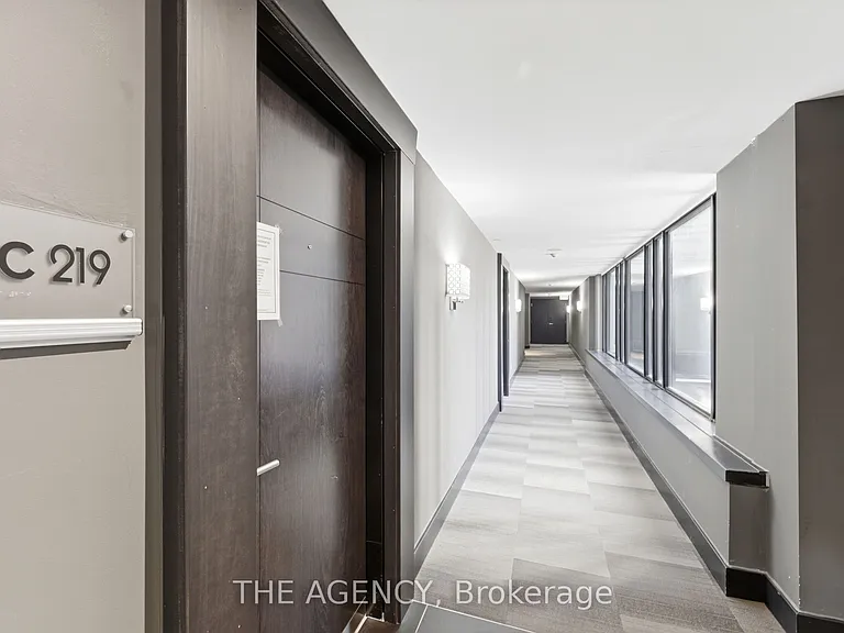 330 Phillip St — Photo 3
