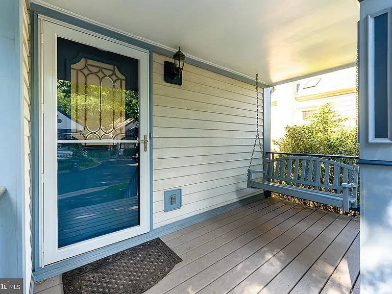 8415 Hollis Ln — Photo 3