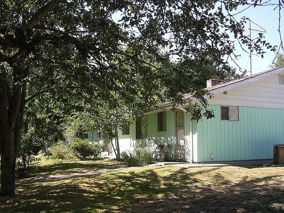 1/3 Acre Level lot