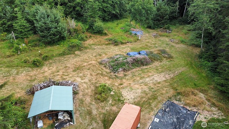 4th image of 1608 E Hoquiam Road