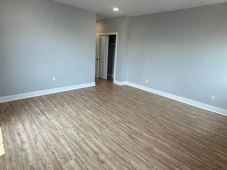 1713 S 22nd st — Photo 5