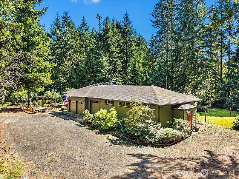 2nd image of 4881 Lone Bear Lane SW