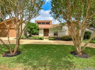 427 Woodway Forest Dr, San Antonio, TX 78216