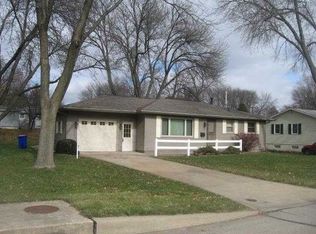 2108 Brookland Dr NE, Cedar Rapids, IA 52402