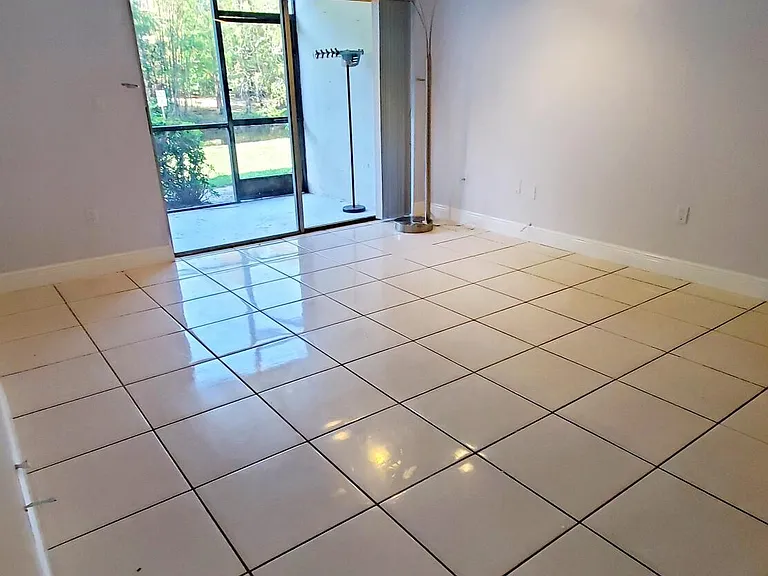 721 N Pine Island Rd #103 — Photo 5