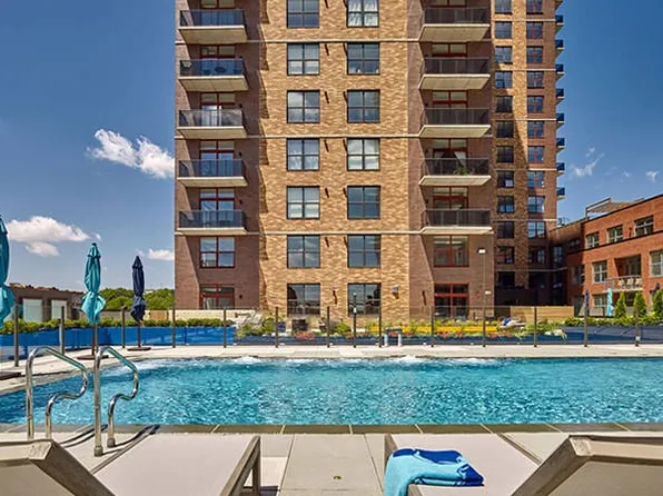 294 Coles Street image 15 of 19