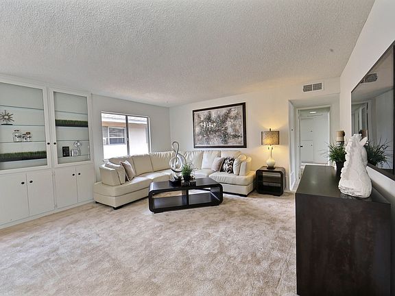 3rd image of 18540 Adivino St