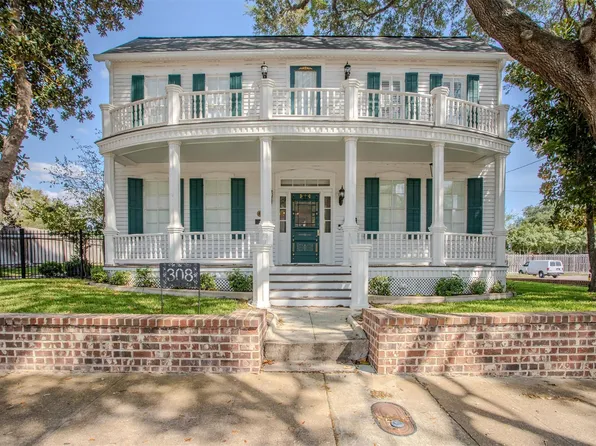 308 S Liberty St, Victoria, TX 77901