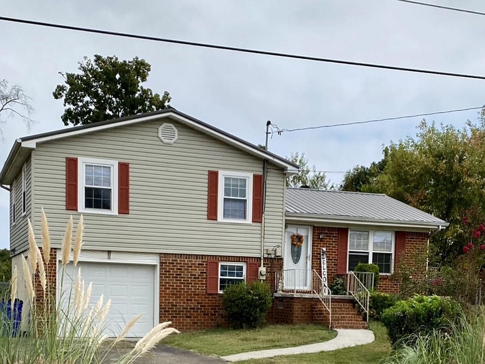 1st image of 443 Belleview Dr SE