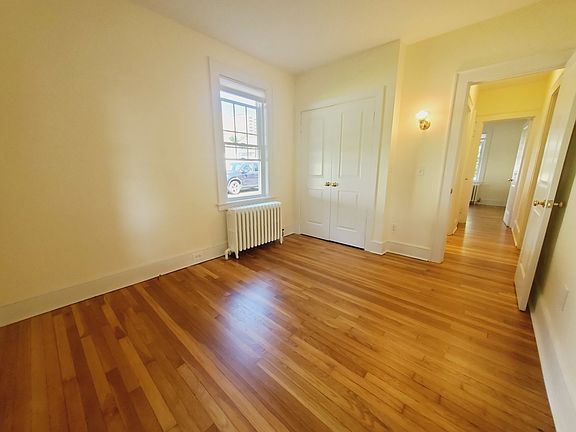 5th image of 33 Holcomb Ave APT 1