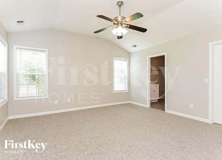 307 White Oak Way — Photo 9