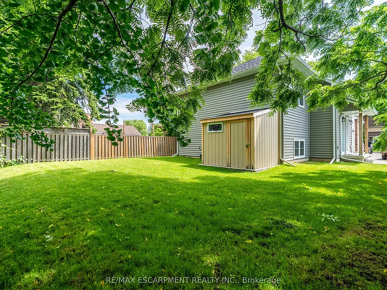 38 Viewpoint Ave #2 — Photo 14