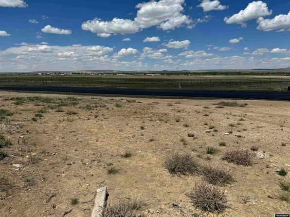 237 Airport Ave, Saratoga, WY 82331